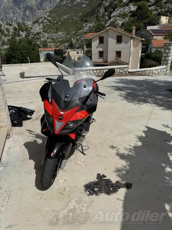 Aprilia - SR Max 300 EA