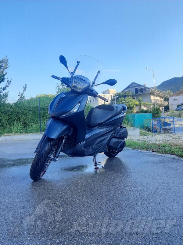 Piaggio - Beverly 400 Sport