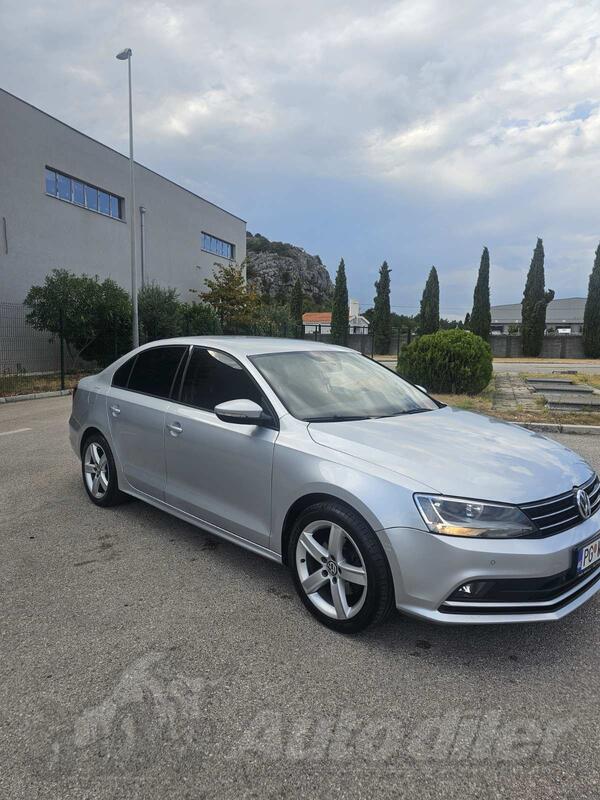 Volkswagen - Jetta - 2.0tdi