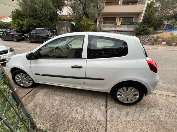 Renault - Clio - 1.5 dci