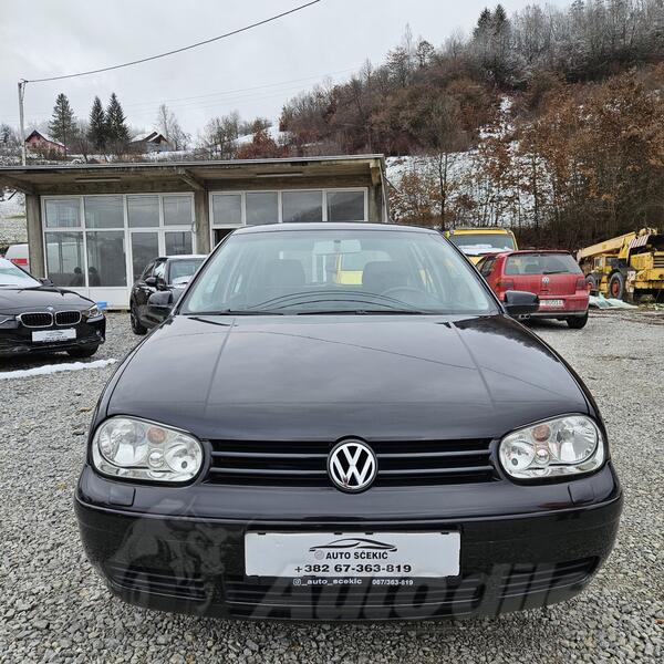 Volkswagen - Golf 4 - 2.0