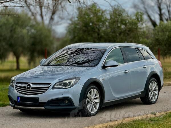 Opel - Insignia - 4x4 Country