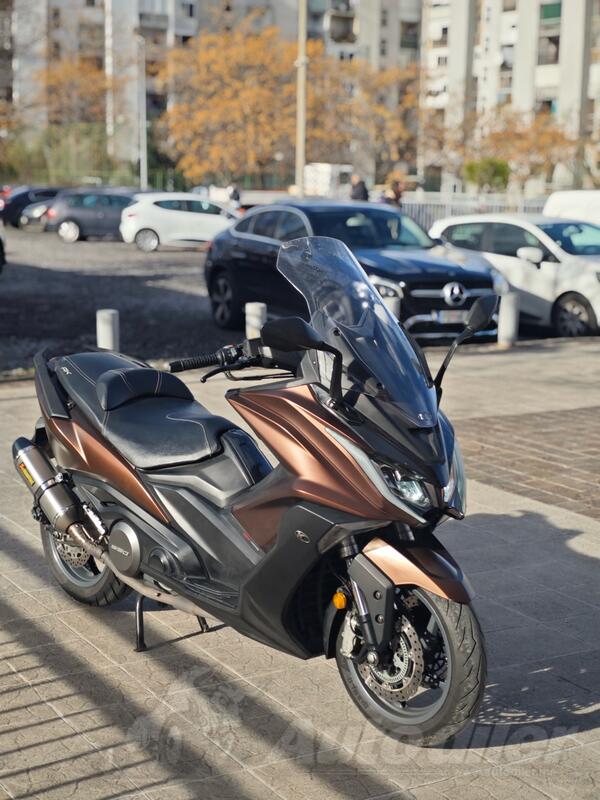 Kymco - AK550