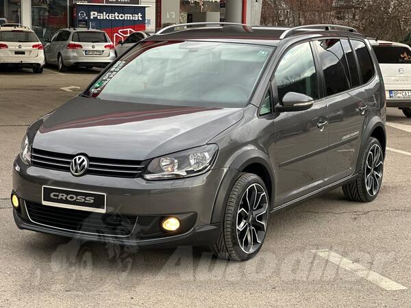 Volkswagen - Cross Touran - 2.0 TDI  DSG