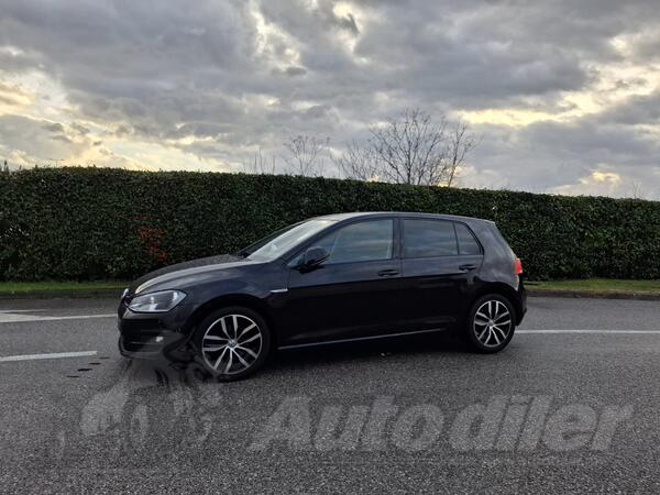 Volkswagen - Golf 7 - HIGHLINE