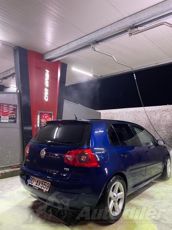 Volkswagen - Golf 5 - 1.9 TDI