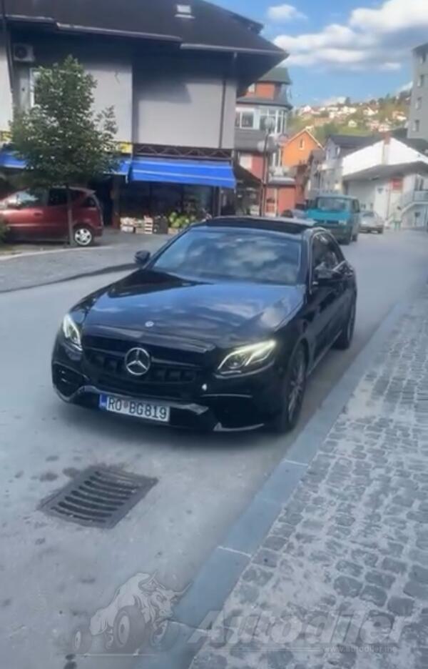 Mercedes Benz - E 220