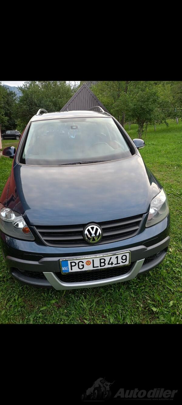 Volkswagen - Golf Plus Cross - 2.0 tdi