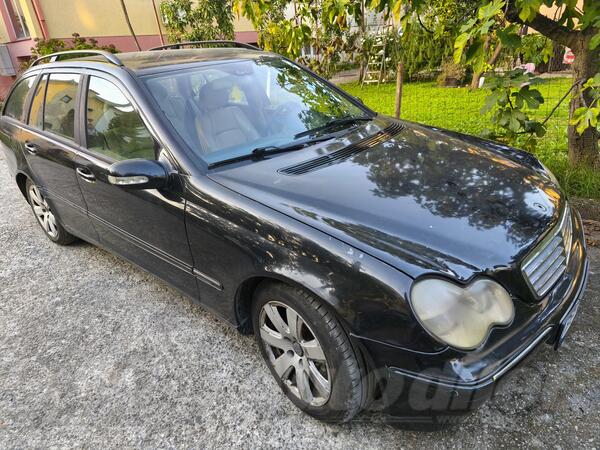 Mercedes Benz - 220 - 220 cdi