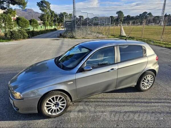 Alfa Romeo - 147 - 1.9 jtdm