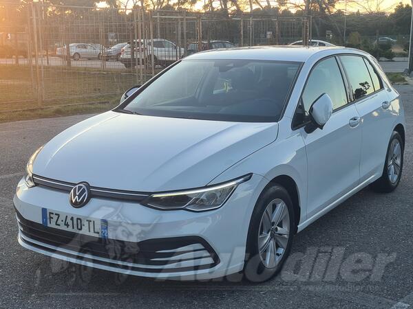 Volkswagen - Golf 8 - 2.0 tdi.Dsg.prva reg 01 mje 2022 god