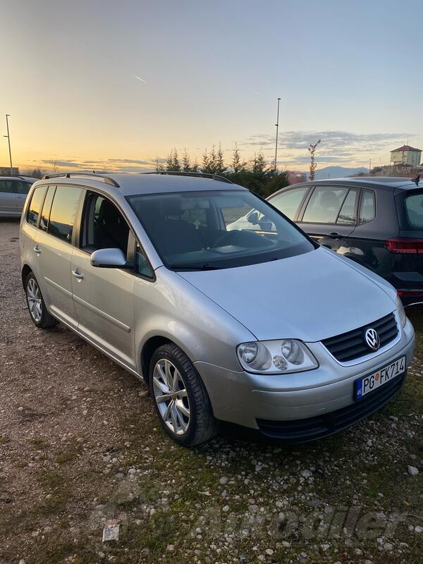 Volkswagen - Touran - 1.9 DSG