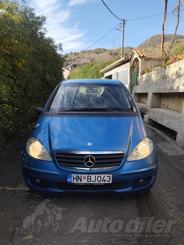 Mercedes Benz - B 180 - 2.0