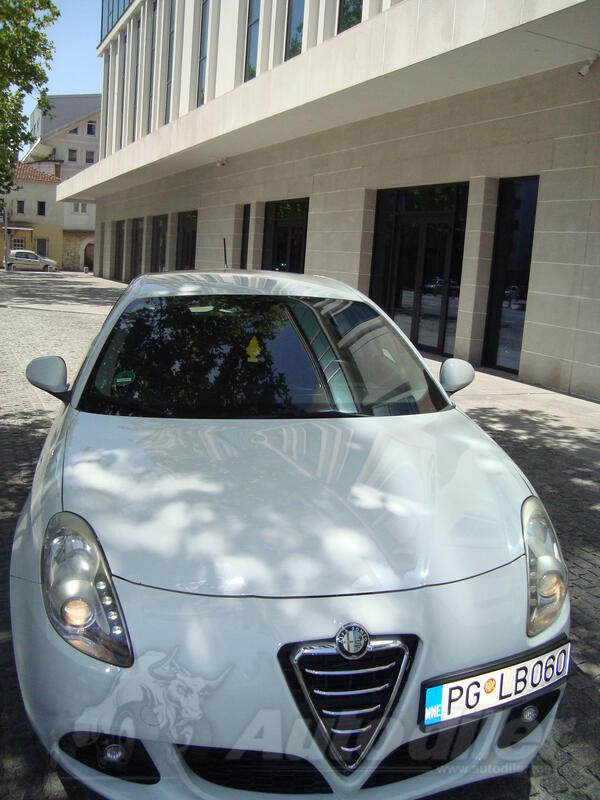 Alfa Romeo - Giulietta - 1.6