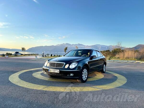 Mercedes Benz - E 320 - 3.0