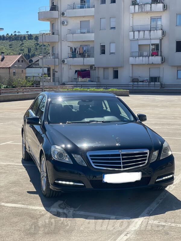 Mercedes Benz - E 220 - 220
