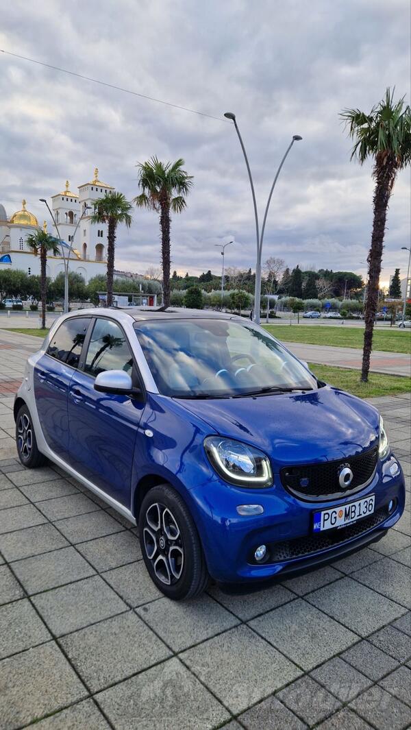 Smart - forFour - EQ