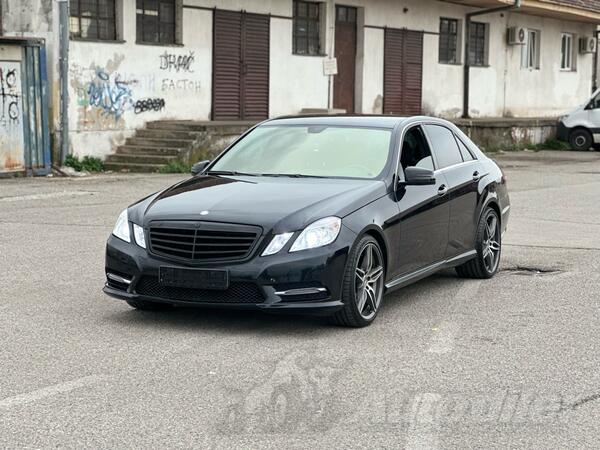 Mercedes Benz - 220 - CDI