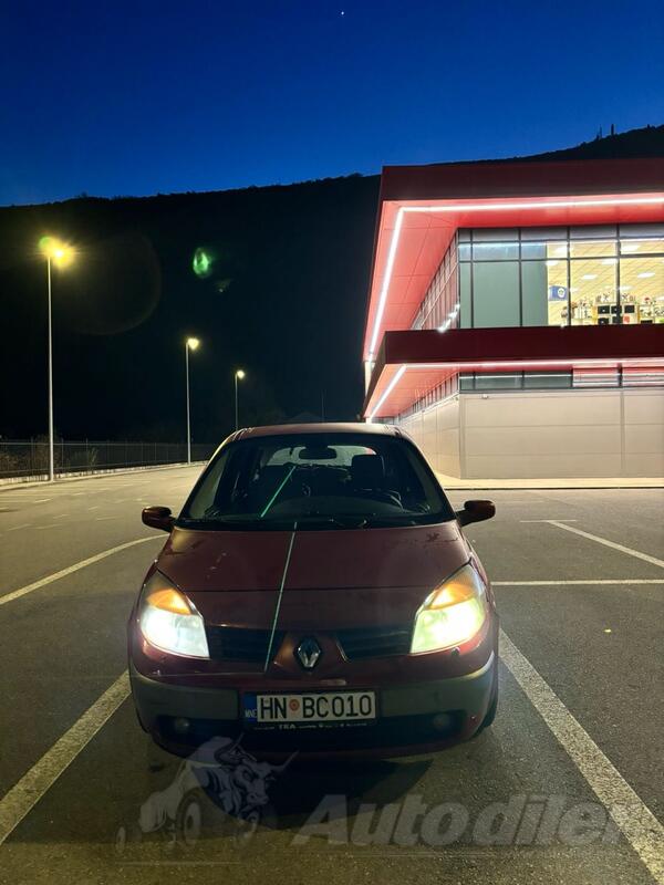 Renault - Scenic - 1.9 DCI