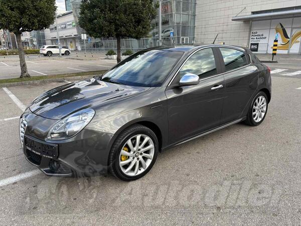 Alfa Romeo - Giulietta - 2.0 JTD. QV line