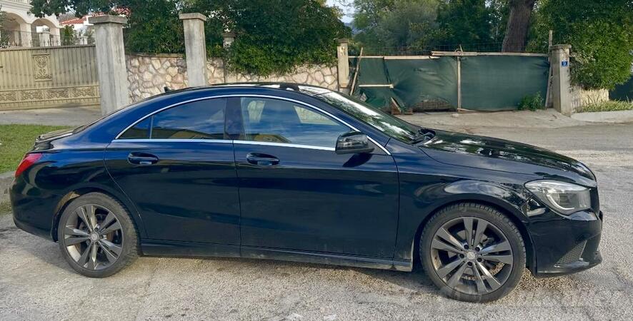 Mercedes Benz - CLA 200 - 200 cdi