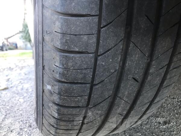 Fabričke felne i Kumho goodier gume