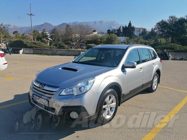 Subaru - OUTBACK - 2.0  boxer 4x4
