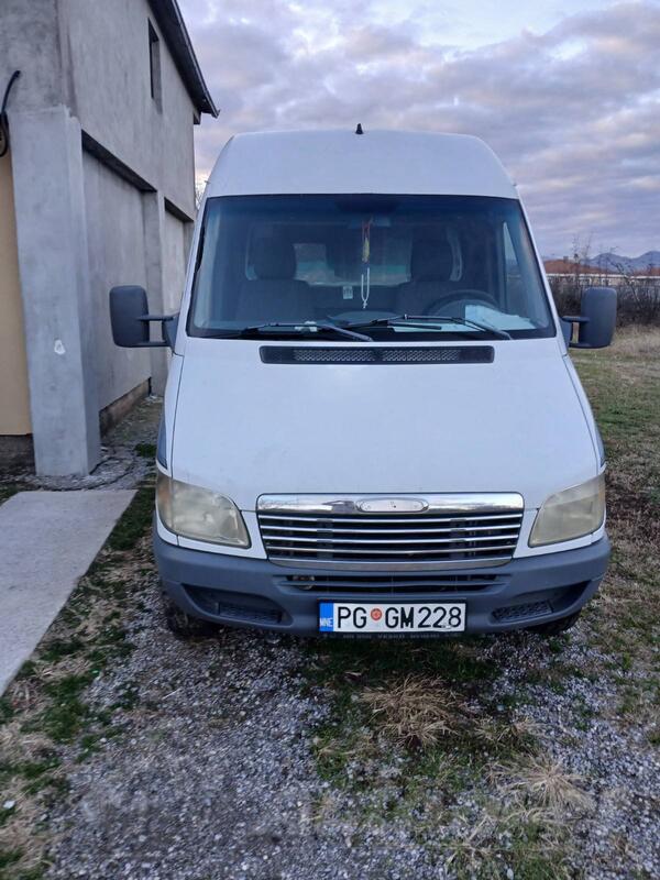 Mercedes Benz - Sprinter