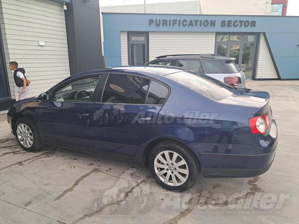 Volkswagen - Passat - 1900