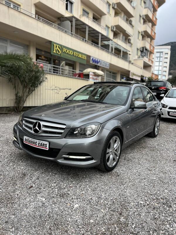 Mercedes Benz - C 200 - 2.2 CDI
