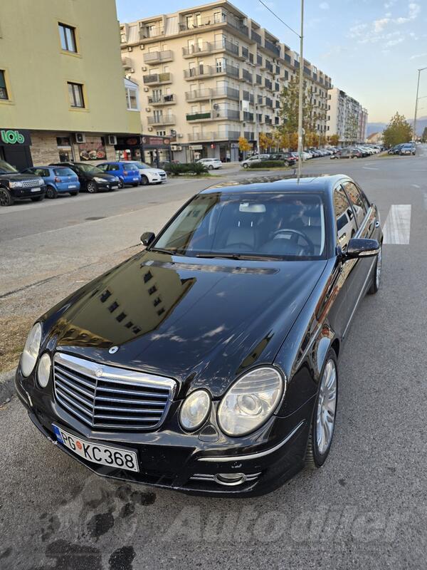Mercedes Benz - E 320 - 3.0