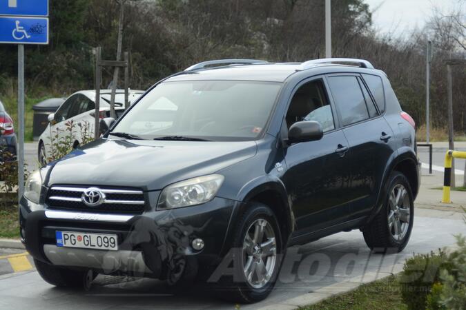 Toyota - RAV 4 - 2.2