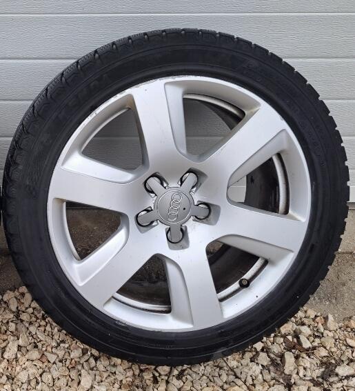 Fabričke felne i Audi gume