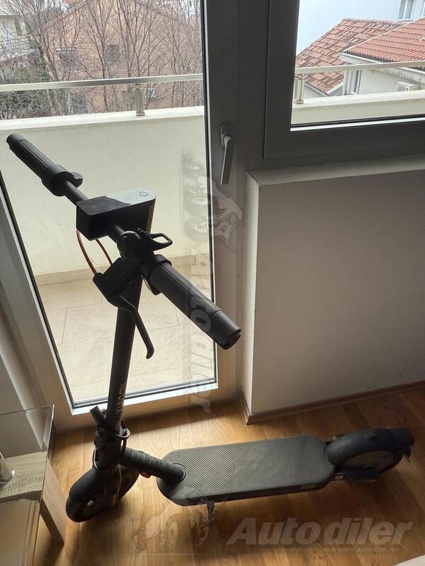 Avenue - Xiaomi Mi Electric Scooter 4 Pro EU 2nd Gen