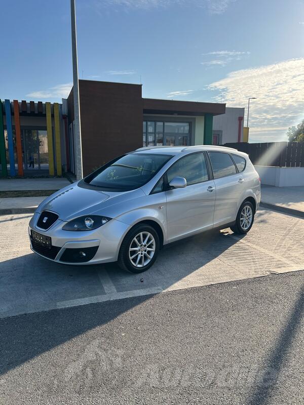 Seat - Altea XL - 1.9 TDI AUTOMATIC