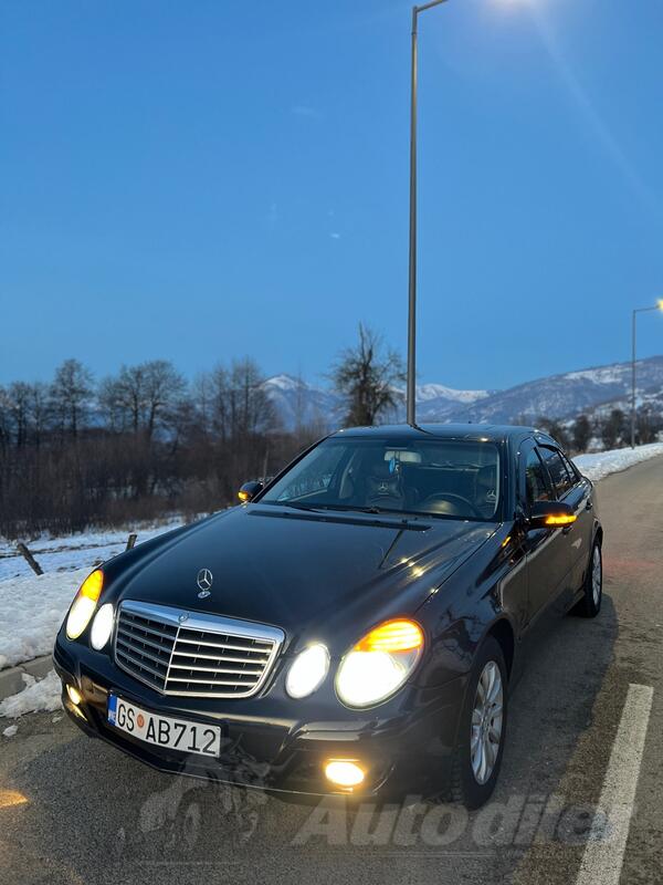 Mercedes Benz - 220 - 2.2 evo motor