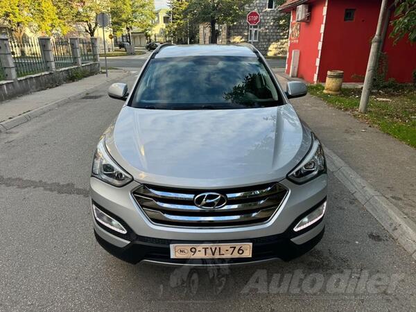 Hyundai - Santa Fe - 2.2 CRDi 4WD