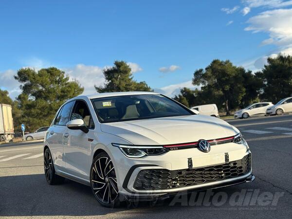 Volkswagen - Golf GTI - Golf 8 GTI