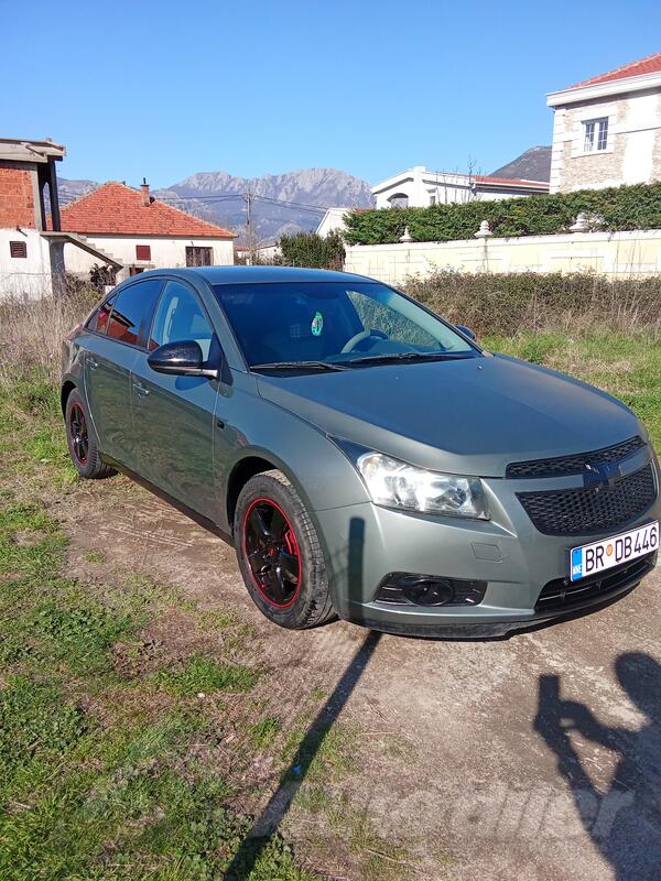Chevrolet - Cruze - 1,6