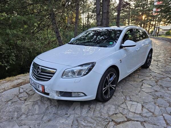 Opel - Insignia - 2.0 CDTI