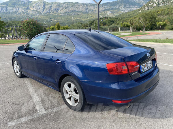 Volkswagen - Jetta - TDI