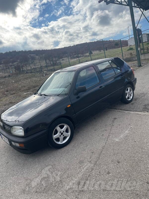 Volkswagen - Golf 3 - 1.4