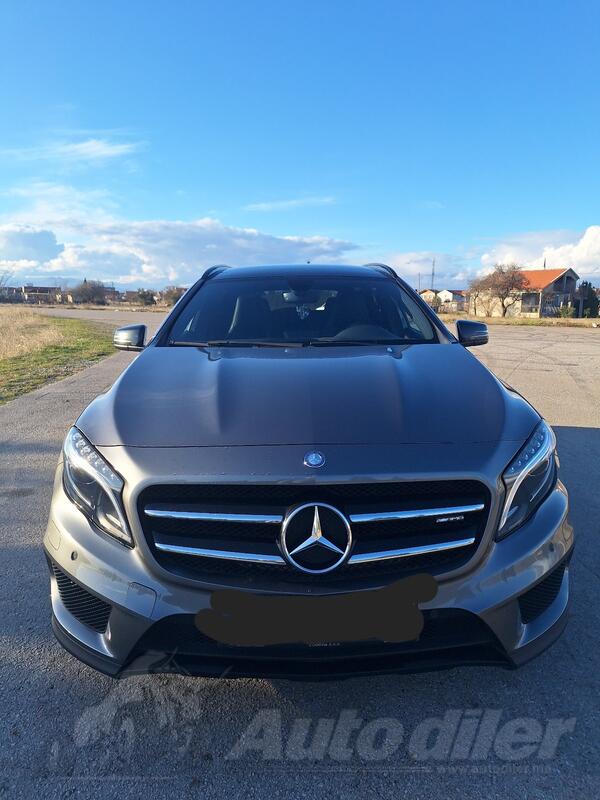 Mercedes Benz - GLA 200 - 200