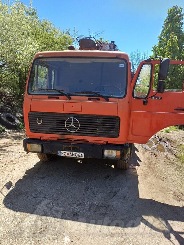 Mercedes Benz - 1622