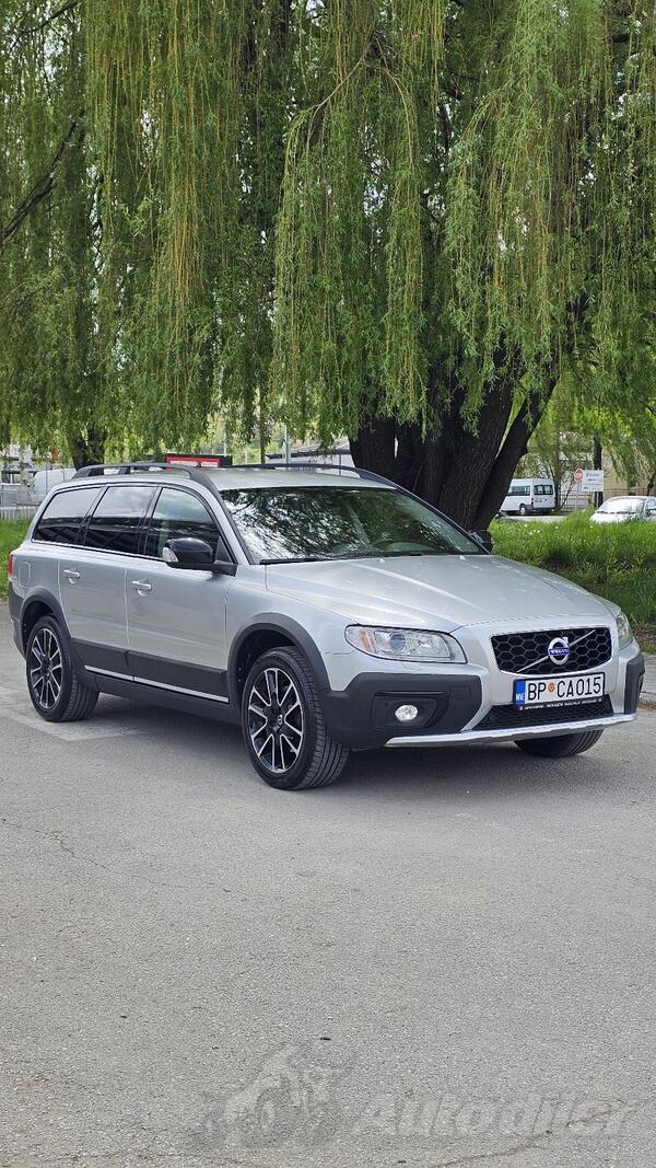 Volvo - XC 70 - 2.4 D5