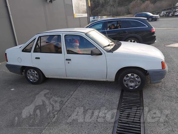 Opel - Kadett - hh