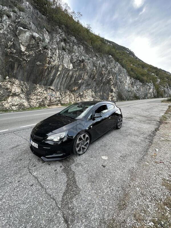 Opel - Astra -  GTC-opc line 1.6t