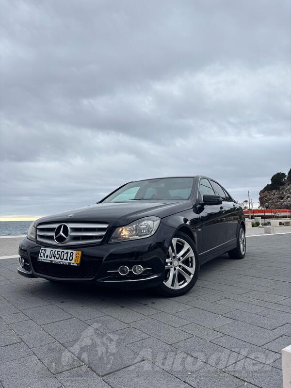 Mercedes Benz - C 200 - 2.2 CDI