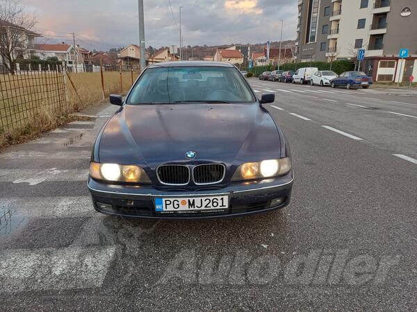 BMW - 520 - 2.0i