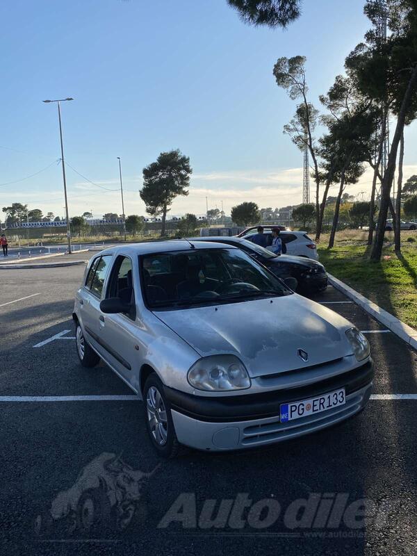 Renault - Clio - 1.9 D